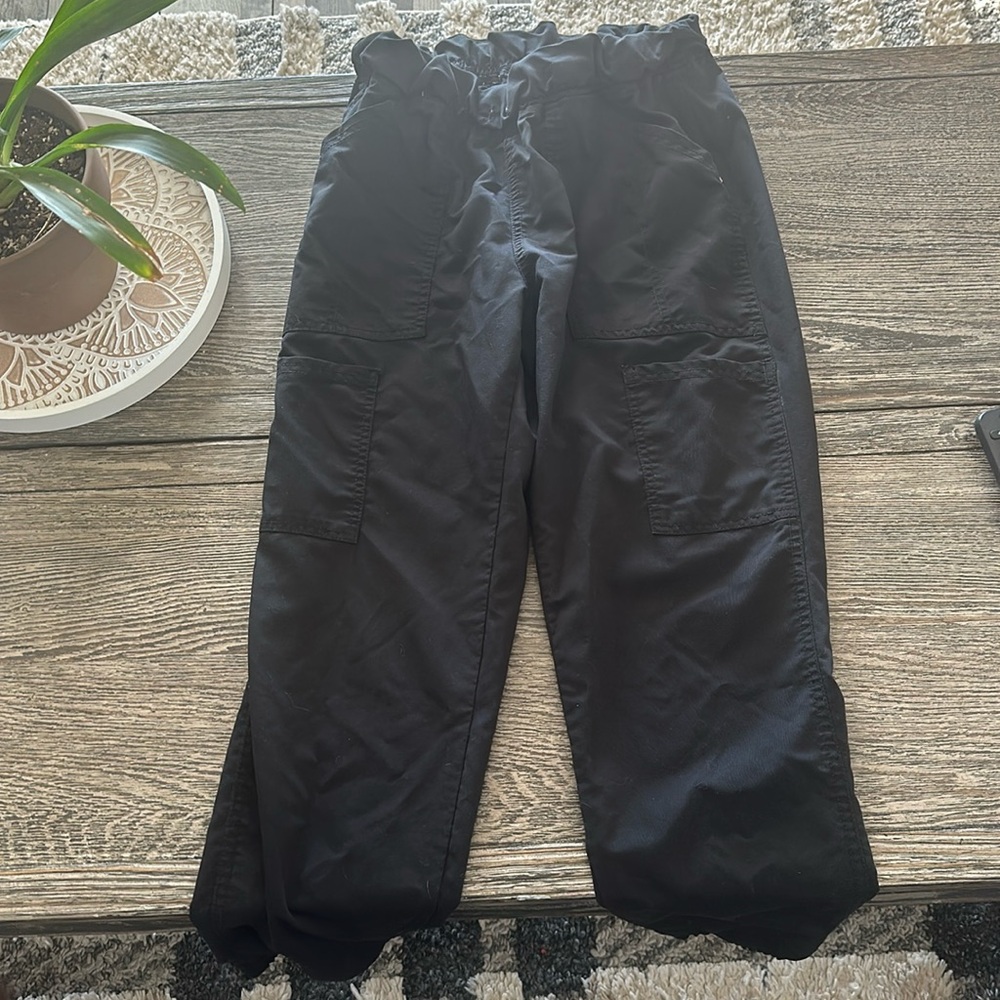 Women’s scrub bottoms
